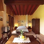 Sant'angelo Relais Vila *